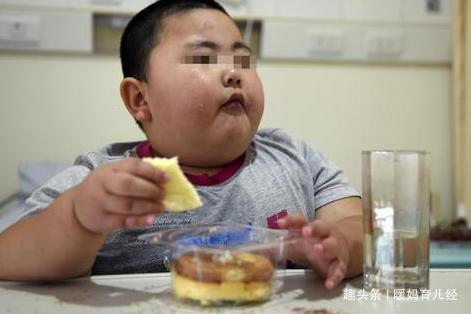 以下5种食物,孩子再馋父母最好也别买,医生从不给孩子买来吃