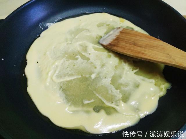 补钙|儿童早餐吃什么虾皮蛋饼简单又补钙,很适合给孩子做早餐!