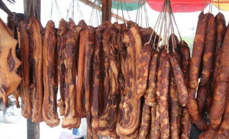  城里人|吃不完的腊肉，不要直接放冰箱，教您一招，腊肉放一年都不坏