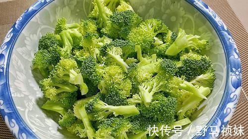 吸附性|清洗西兰花,只用清水就错了,教你2招,虫卵脏东西“自动”跑出来