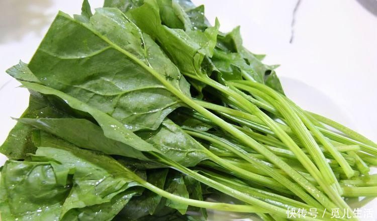 食物|聰明的女性愛吃3種食物，補血活血、抵抗衰老，好吃又不貴！