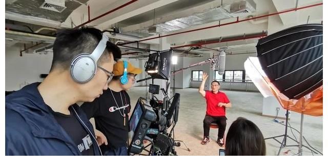 央視《國家記憶》之《女排娘家》首播當夜：圖片記錄剪影與特寫…