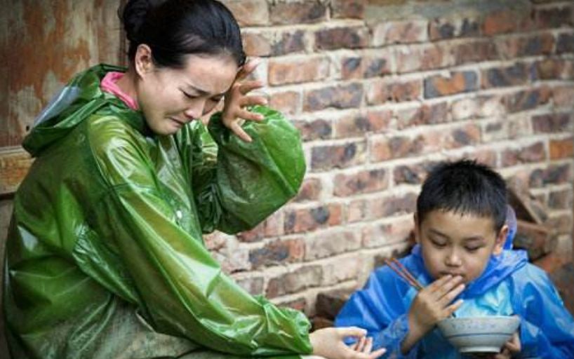 丽丽|长大懦弱又自卑的娃,背后多半有这3种妈,中了的要及时改正