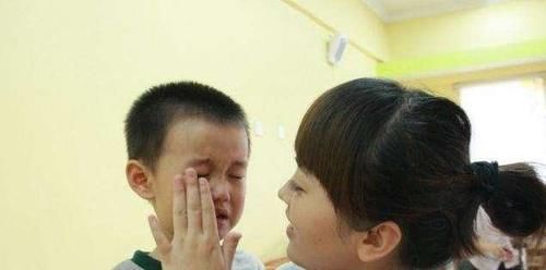 同龄人|幼儿园老师:孩子家有没有钱能一眼看出,不看打扮,看这三点