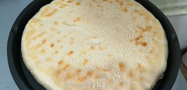 做法|发面饼简单的做法,别直接上锅烙,加上这一步出锅比面包还香