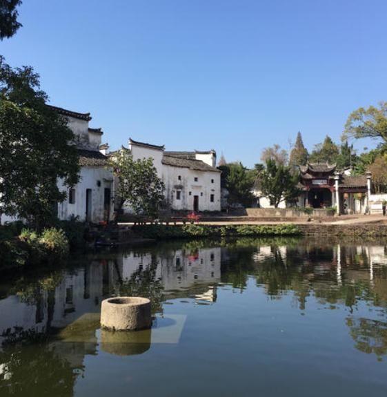  鸡子|诸葛亮后人的浙江八卦村，外人会迷路，但小吃“鸡子馃”是一绝