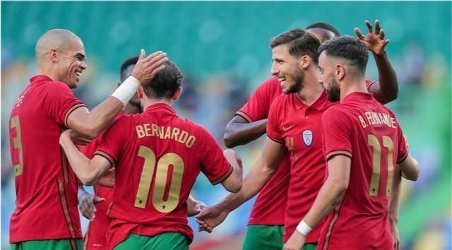 中場|德法葡表現(xiàn)很差勁，莫德里奇是啥級別中場？穆里尼奧在曼聯(lián)總被黑