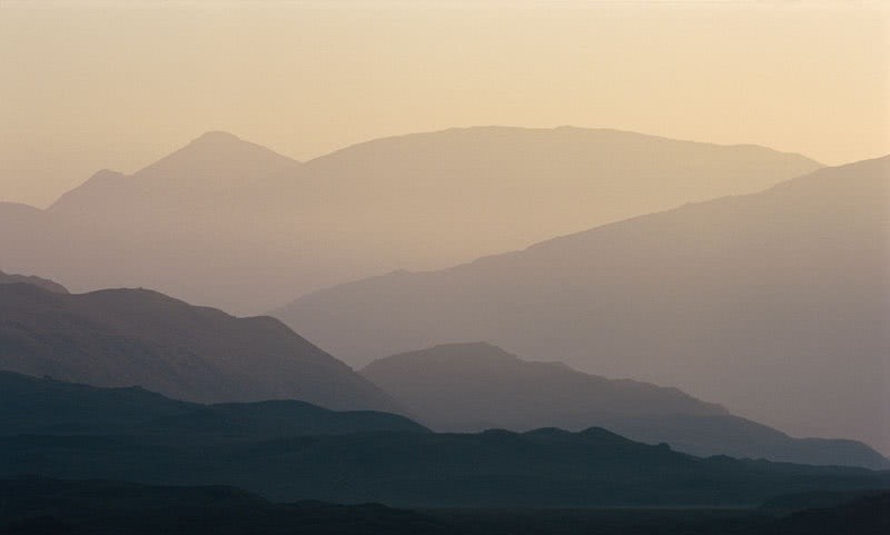 国家|最早设县的,不是秦国,而是这个为国家强盛献出生命的蛮夷君王
