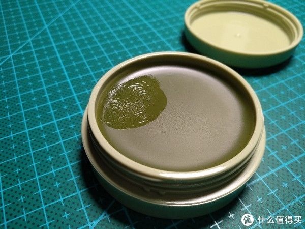 日化用品 篇二十一：润本紫草膏 15g