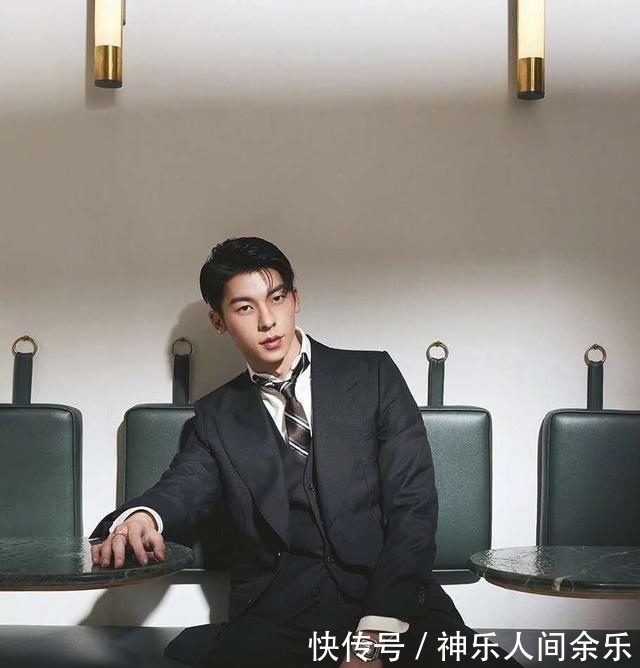 男人30岁以后,发型怎么剪才合适?试试这4款造型,时尚又魅力