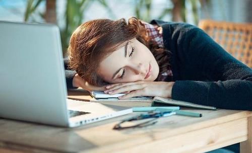 病态|《红楼梦》:黛玉身体不好,贾府的人也多病,或是社会的病态