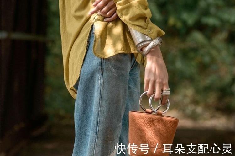 金属 潮流新宠金属包,闪耀的光泽质感带来独特的魅力,没有你就out了