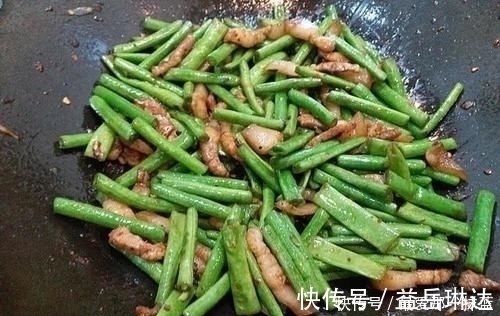 长豆子|天然“胰岛素”找到，每天炒一盘，健脾胃降糖，夏天多吃好