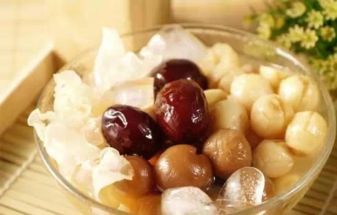 黑糯米补血粥|血气不足易生病,6种食物帮助恢复气血,让你更加美丽动人!