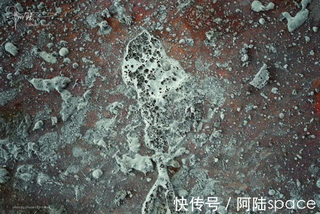 装饰|工地里随处可见的“画作”,装裱一下用来作装饰其实很不错