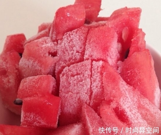 水果不要再直接吃了,冰冻过后,味道不输冰淇淋