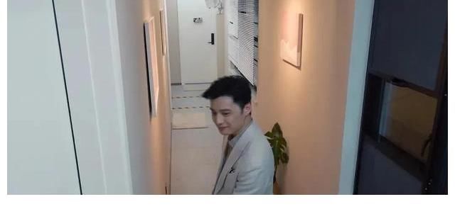 四个男嘉宾,两个大花臂,这档恋综节目真敢玩