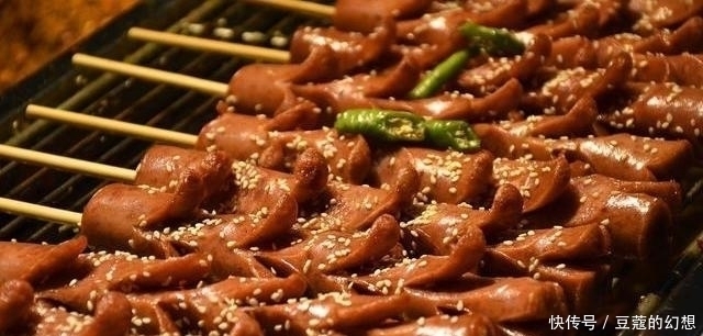 皱纹|女人不想皮肤“黑不溜秋”?3物请嘴下留情,皮肤或慢慢变好