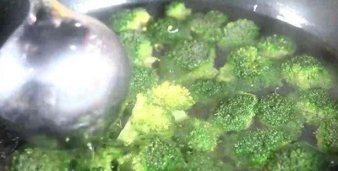 必须要焯水的四类蔬菜，为了家人的健康，不妨抓紧时间了解一下