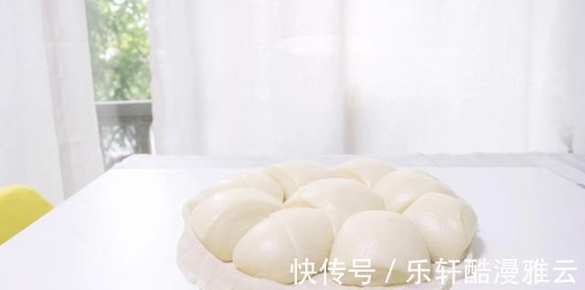 馒头|不醒发就能做的牛奶小馒头，奶香松软，一口一个停不下来