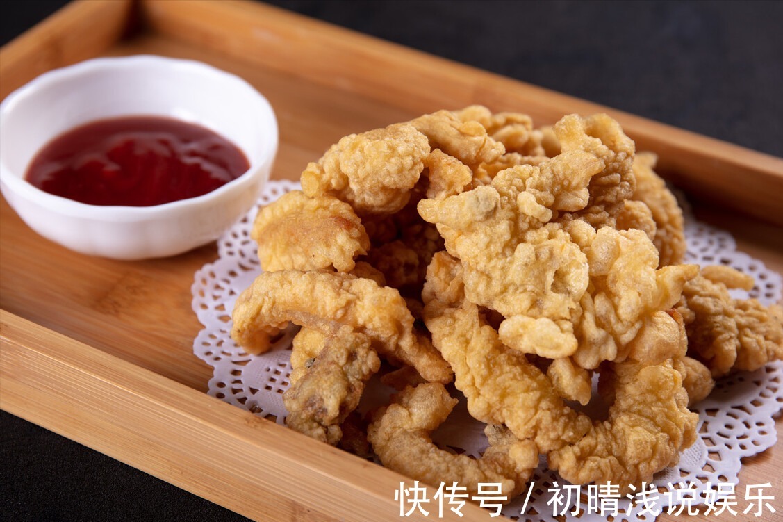 小酥肉|炸酥肉，用淀粉还是面粉？大厨教你一招，外酥里嫩，酥脆不回软