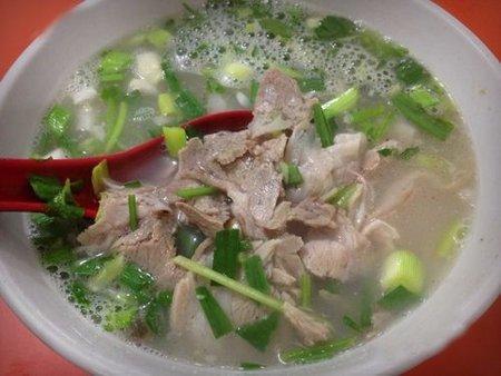 炖羊肉汤，别放太多料，只需2样，牢记4点，羊汤香浓又美味