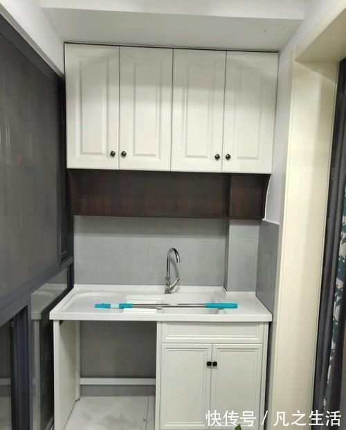 装修|越来越多人舍弃电视墙！学她家这样设计，堪比多一间房还实用