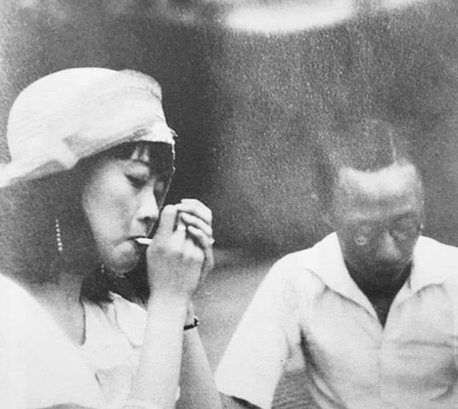 乱葬岗|她是清朝最后一位皇后，去世后被扔乱葬岗，生前被丈夫抛弃