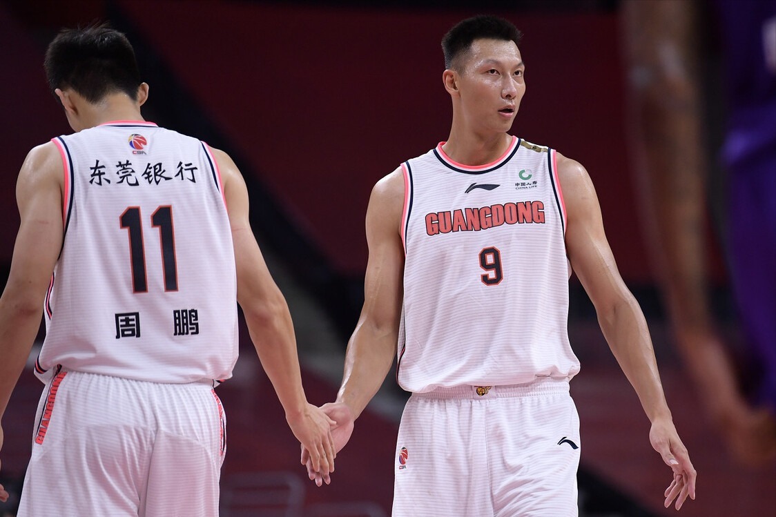 四连冠|雪上加霜!曝宏远两大核心离队,杜锋五名主力或无缘CBA二阶段