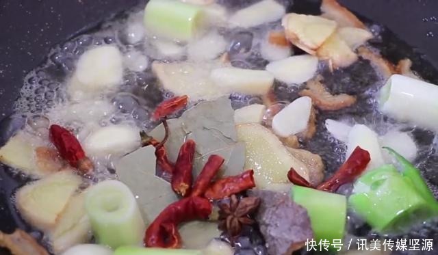 鸡肉最过瘾的吃法,有肉有饭,一做一大锅,一次5斤不够吃,解馋