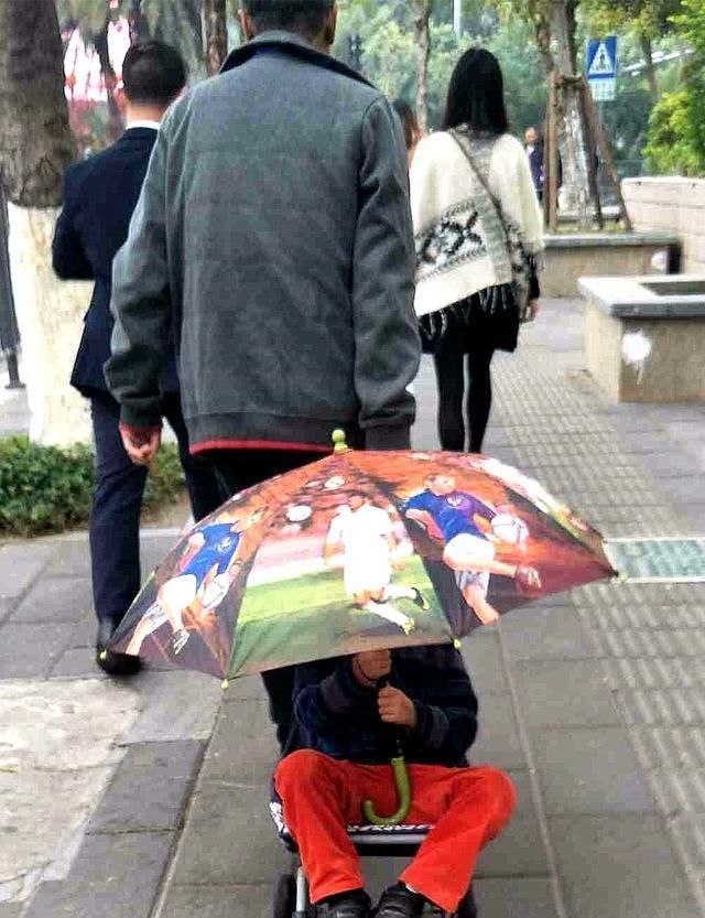 宝妈|一位日本男孩的早晨,让很多国内父母扎心,别让你的爱“有毒”