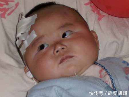 父母|有种“省事”叫父母无知,用开水烫奶瓶,受伤害的是孩子