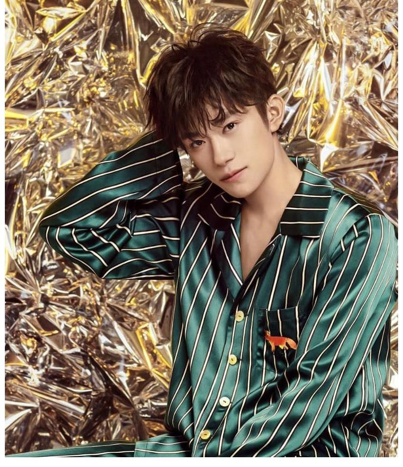 易烊千玺会去《朋听2》飞行？网友辟谣并揭露千玺退出真实原因