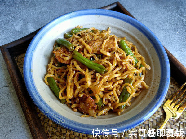 刀削面|一周的晚餐就这样火了,7天面食不重样,谁看谁觉得馋人