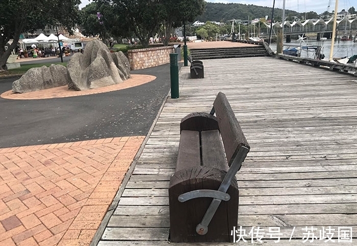 我们的生活|50个人性的国外设计,日本卫生间设计得太贴心,再也不怕丢东西