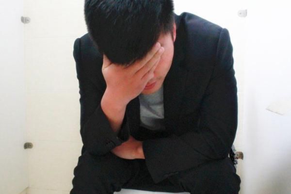 为什么排便次数明显变多,吃完就想上厕所?是不是疾病的信号?