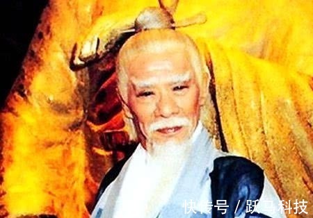 王重阳$一百年后,张三丰看了郭襄的遗书,他当时是怎样的心情?