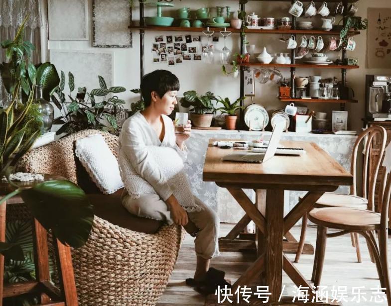 骨质疏松|女性快闭经时,会给你打4次“招呼”,如没有收到,那就恭喜了