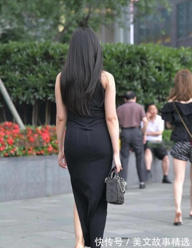 裙子 漂亮的黑色连衣裙搭配尖尖的高跟鞋,气质超群,穿着有神秘感!
