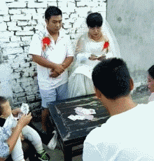 |搞笑GIF:当时我就懵了 裤子事小脸面事大