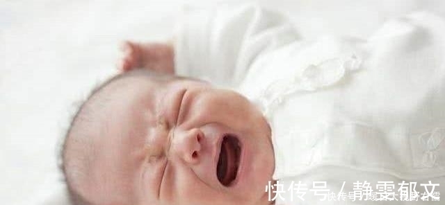 孩子睡觉时总是哭闹,和这4种情况有很大关系,父母要重视
