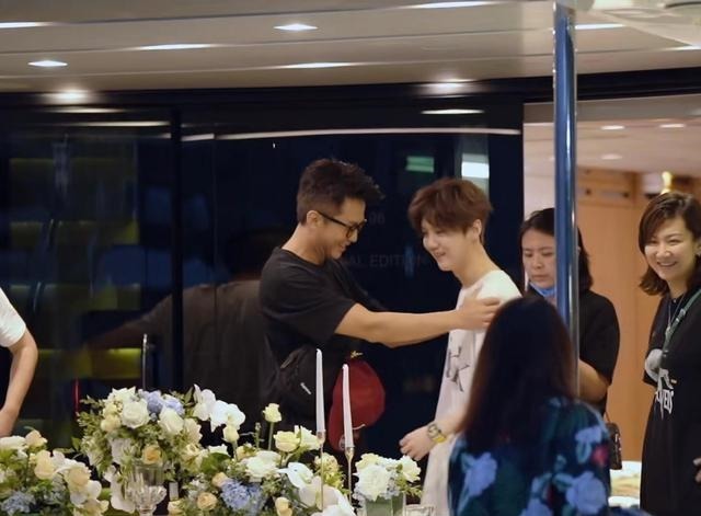 惊喜|《哈哈哈哈哈》首播,邓超鹿晗陈赫上“贼船”,惊喜不约而至