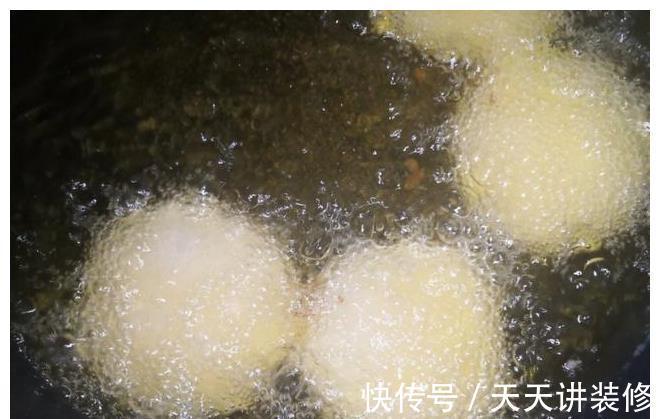 面粉|不会做油炸糖糕?厨娘教你1招,简单实用家常做法,咬一口满嘴香