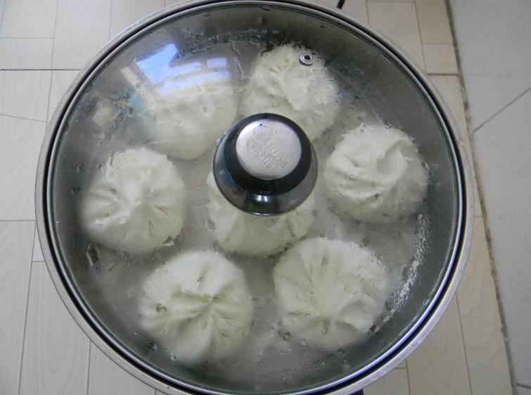 鲜香|夏天用茄子包包子，鲜香美味，比香菇肉包都好吃，教您详细做法