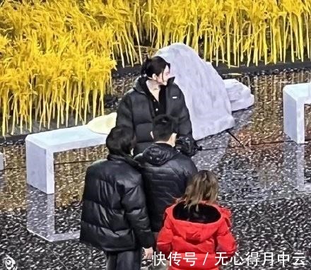张雨绮、宋小宝春晚作品路透,网友妥妥的乡村爱情!