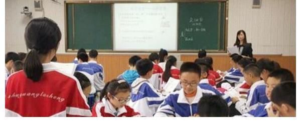 课本!《卖油翁》被选进课本,但是却把最后一句删了,你看它说了什么