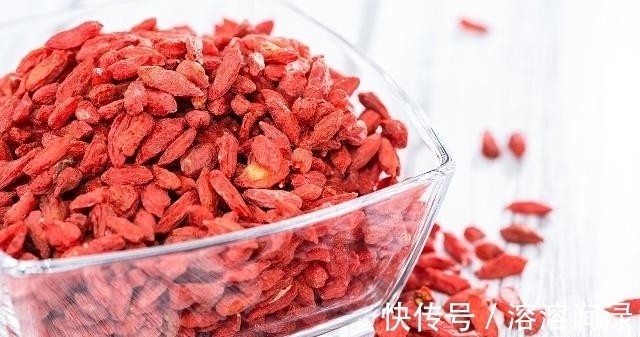 养生方法|枸杞加点“料”,坚持喝一周,你的肾和肝可能会很“感激”你