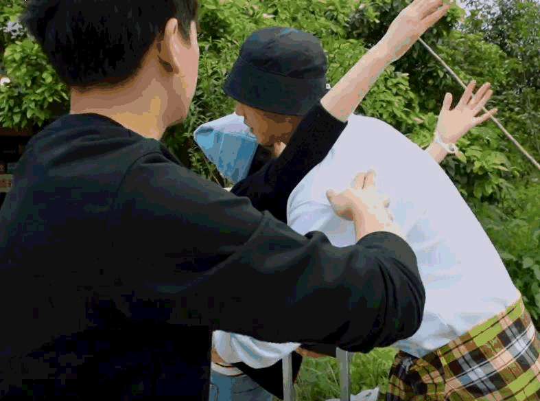 彭昱畅|《向往5》为圈话题发力，请来杨紫和梁靖康，消费孩子们的绯闻