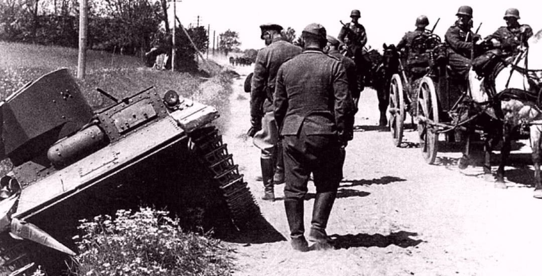 堪称|斯大林下令死守,损失70万苏军,堪称二战东线战场最惨烈一役