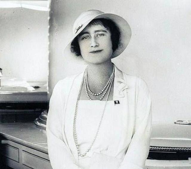 精神支柱|她是希特勒眼中“最危险的女人”,扶持了两代君王,活了102岁!